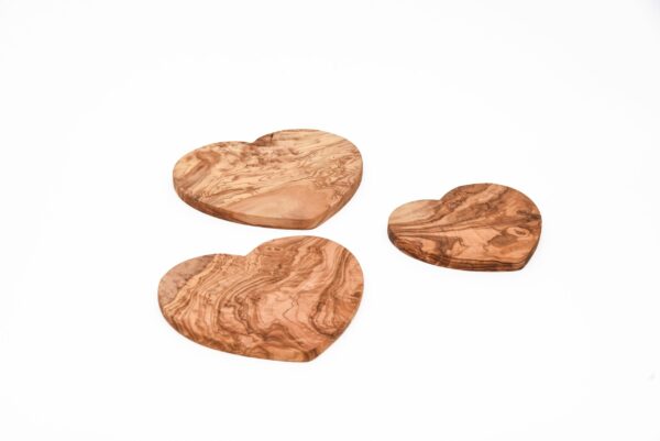 OLIVE WOOD HEART SHAPED